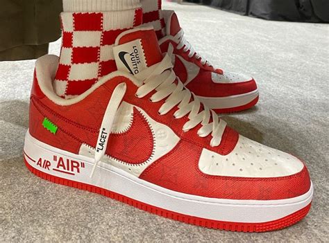 louis vuitton x off white bochette|louis vuitton air force 1.